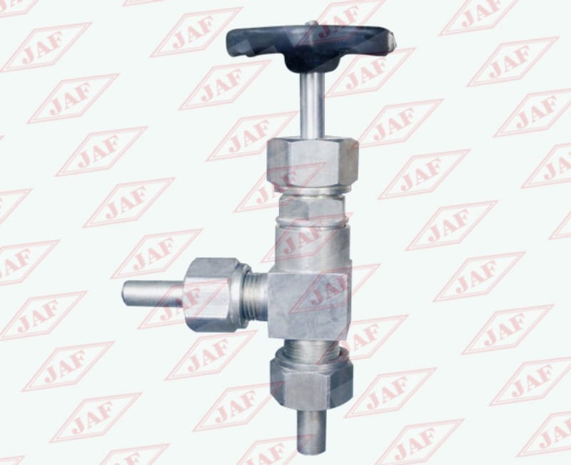 螺紋連接直角截止閥J24F（B）-40（25）、螺紋連接直角節(jié)流閥L24F（B）-40（25）